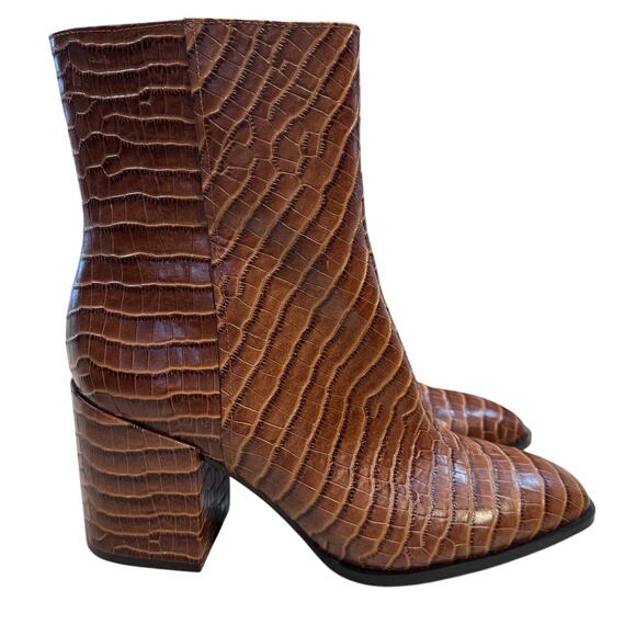 Vionic Shoes - Vionic Harper Brown Croc Embossed Leather Ankle Boots Size 10